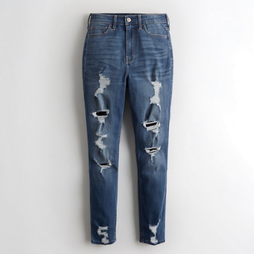 NWT Hollister Women Skinny Jeans